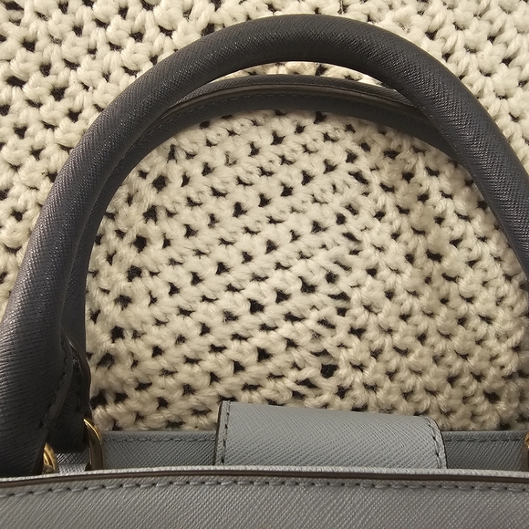 Blue flowered Michael Kors Purse. - Picture 3 of 8